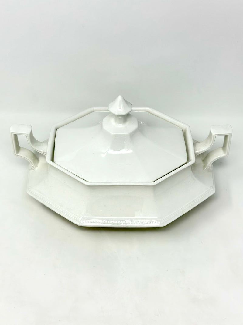 Johnson Brothers JOHNSON BROTHERS HERITAGE WHITE COVERED VEGETABLE DISH   