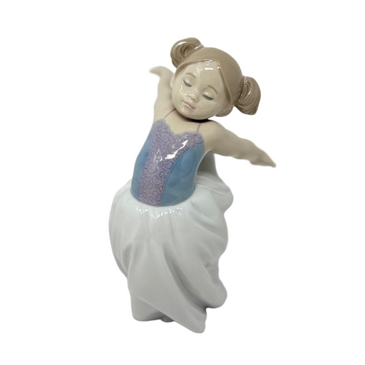 Lladro Lladro Porcelain About To Go On Stage Figurine