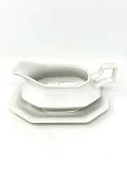 Johnson Brothers JOHNSON BROTHERS HERITAGE WHITE GRAVY BOAT & STAND   