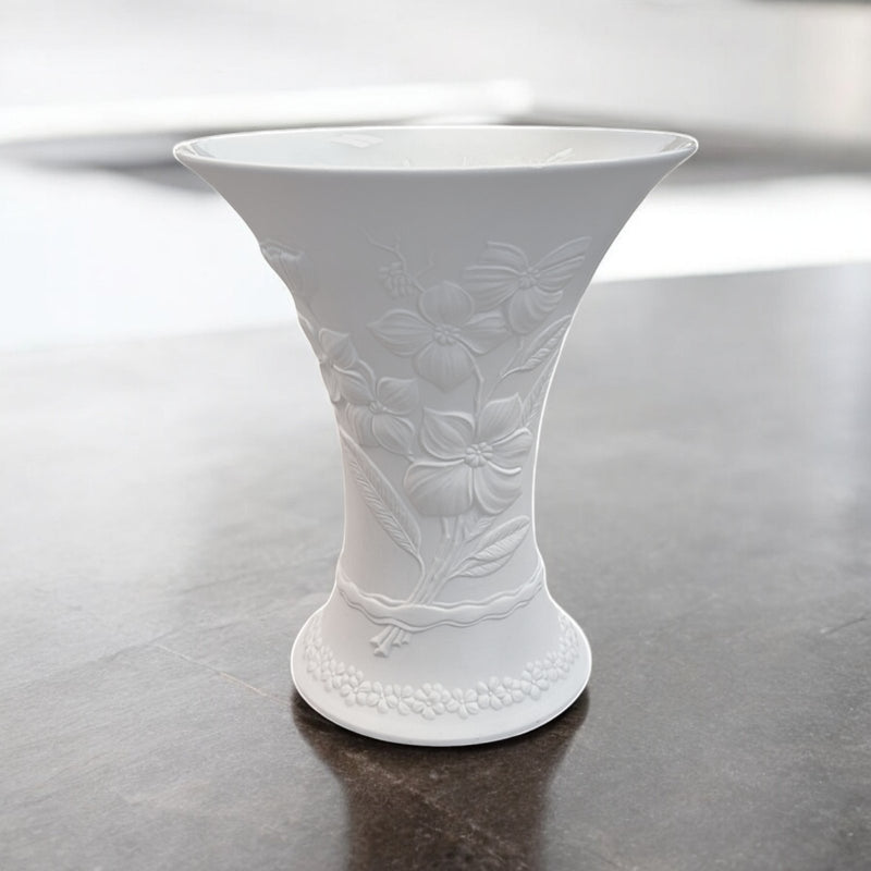 Kaiser Kaiser Bisque Matte Finish Embossed Dogwood Flower 12" Vase