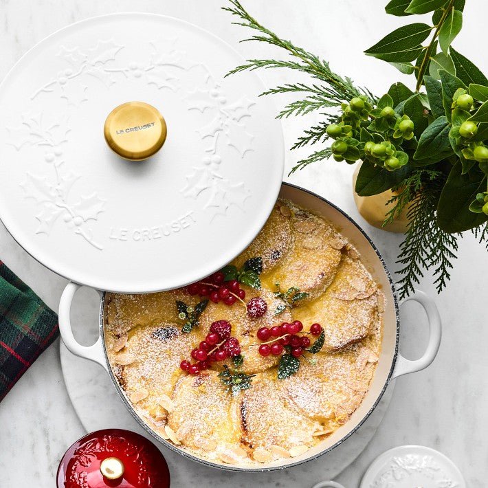 Le Creuset Le Creuset Enameled 4.1L Cast Iron Holly Soup Pot