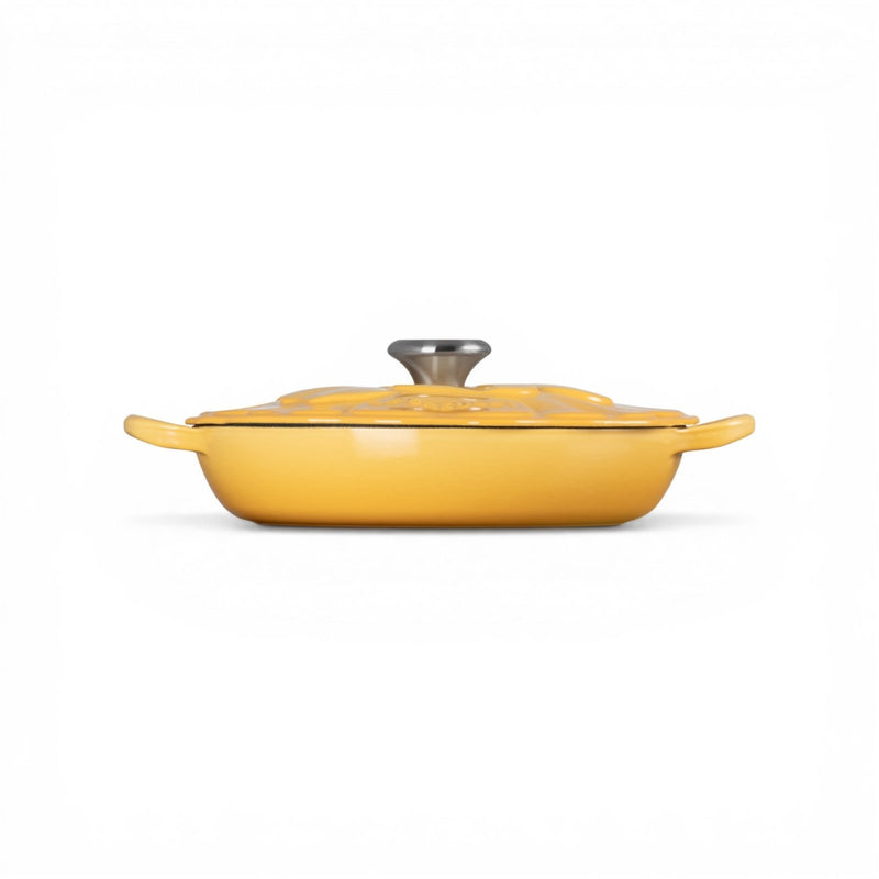 Le Creuset Le Creuset Signature 2.5QT (2.2L) Camomille Petal Braiser