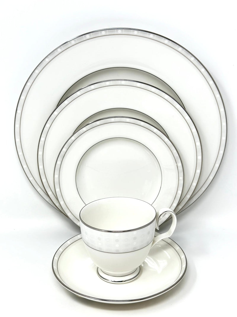 Noritake NORITAKE ARIA PLATINUM - 5 PIECE PLACE SETTING   
