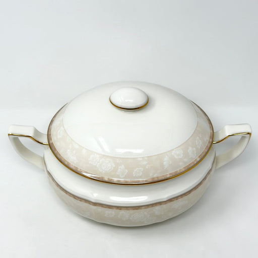 Noritake Noritake Ashland Covered Vegetable Bowl