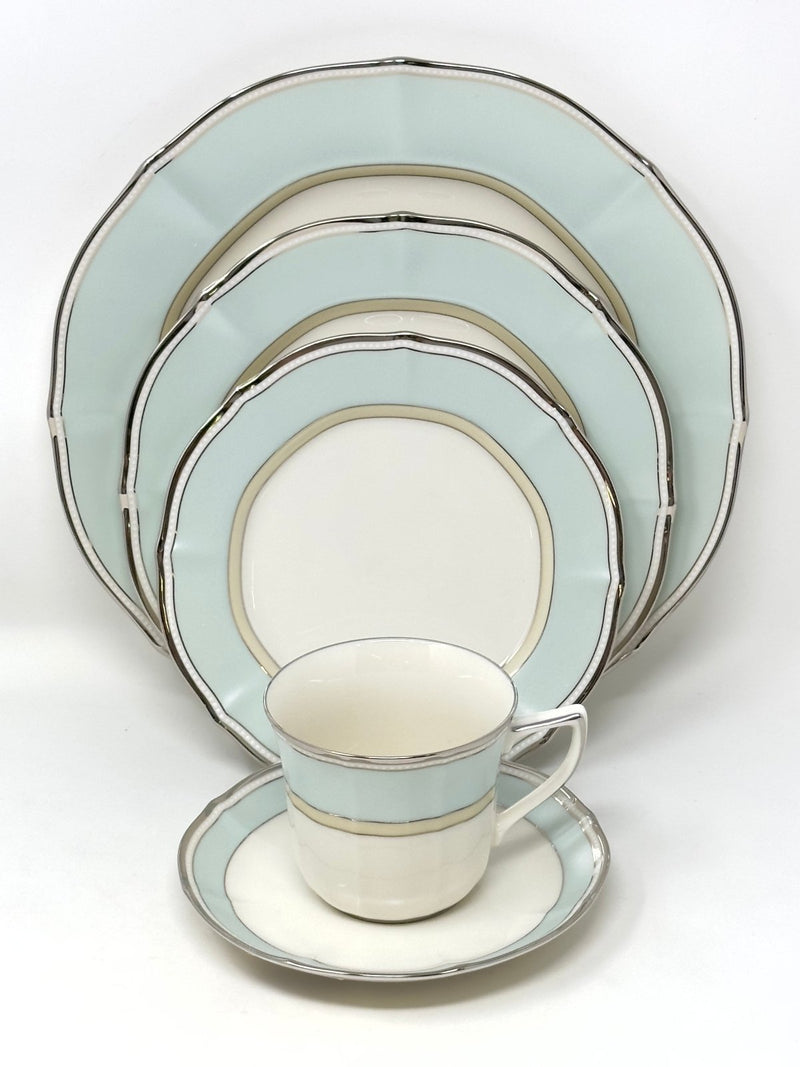 Noritake NORITAKE CENTURA GREEN - 5 PIECE PLACE SETTING   