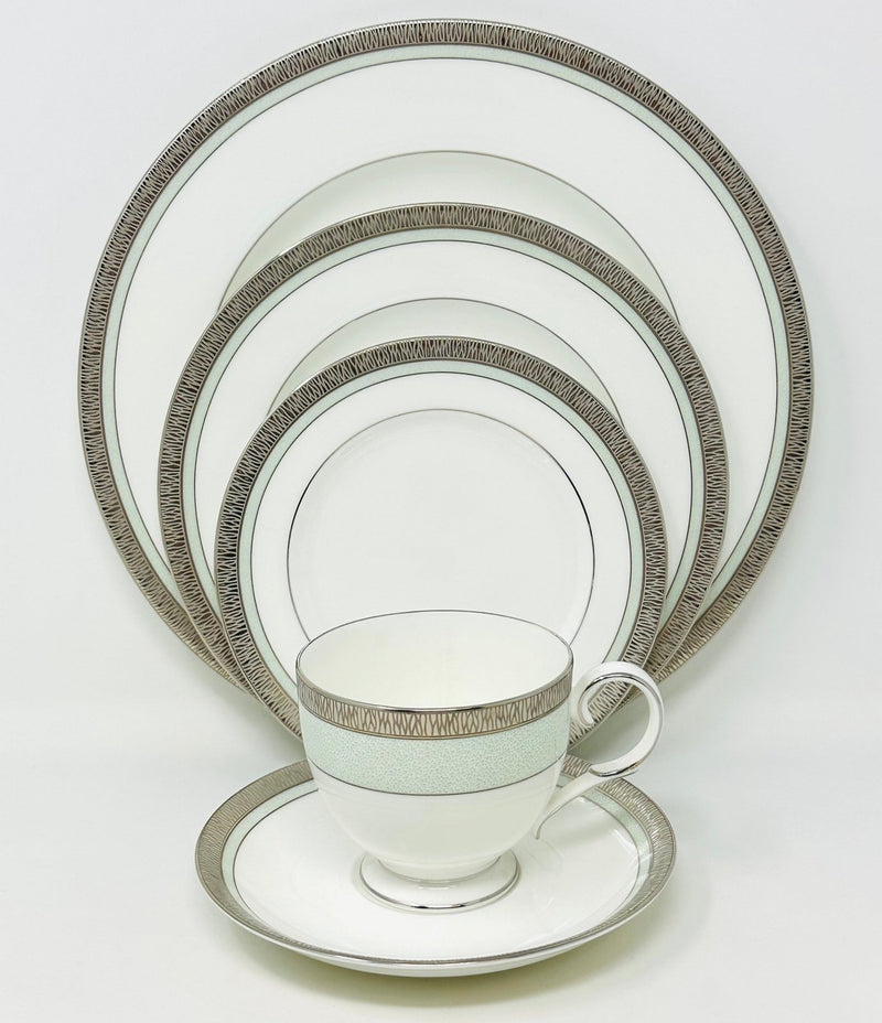 Noritake NORITAKE FASCINATION GREEN - 5 PIECE PLACE SETTING
