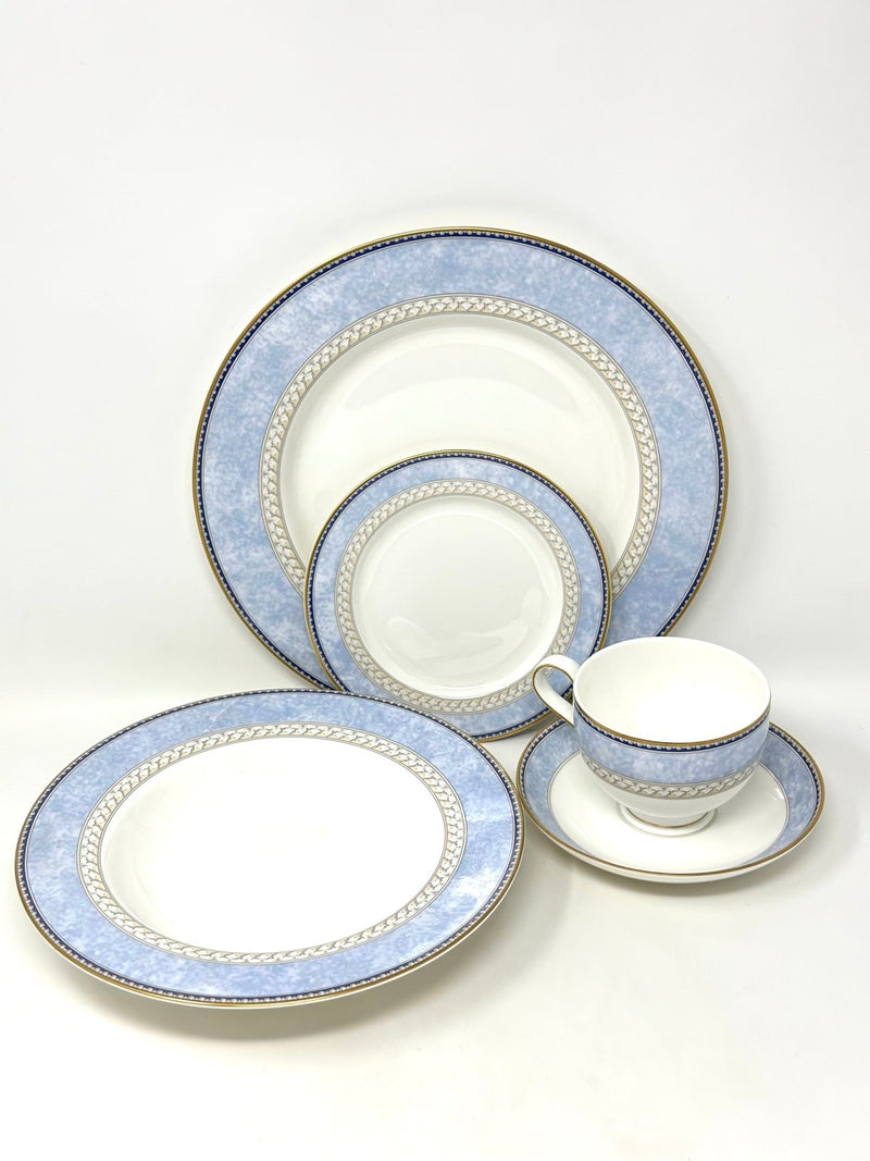 Noritake NORITAKE NEW LINEAGE 2 ALSATIA - 5 PIECE PLACE SETTING