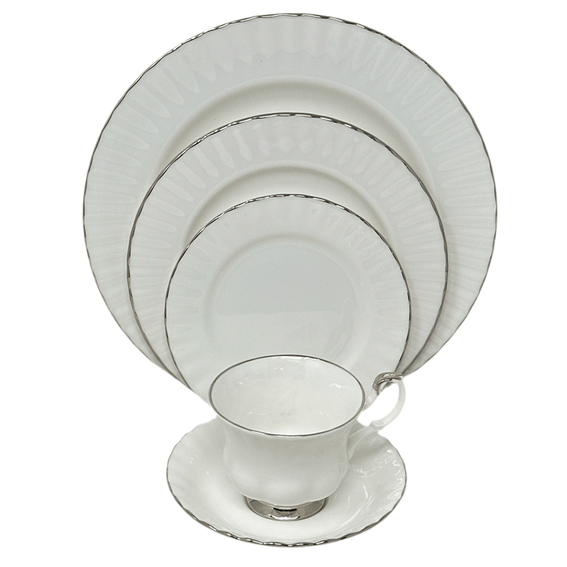 Royal Albert Royal Albert Chantilly - 5 Piece Place Setting