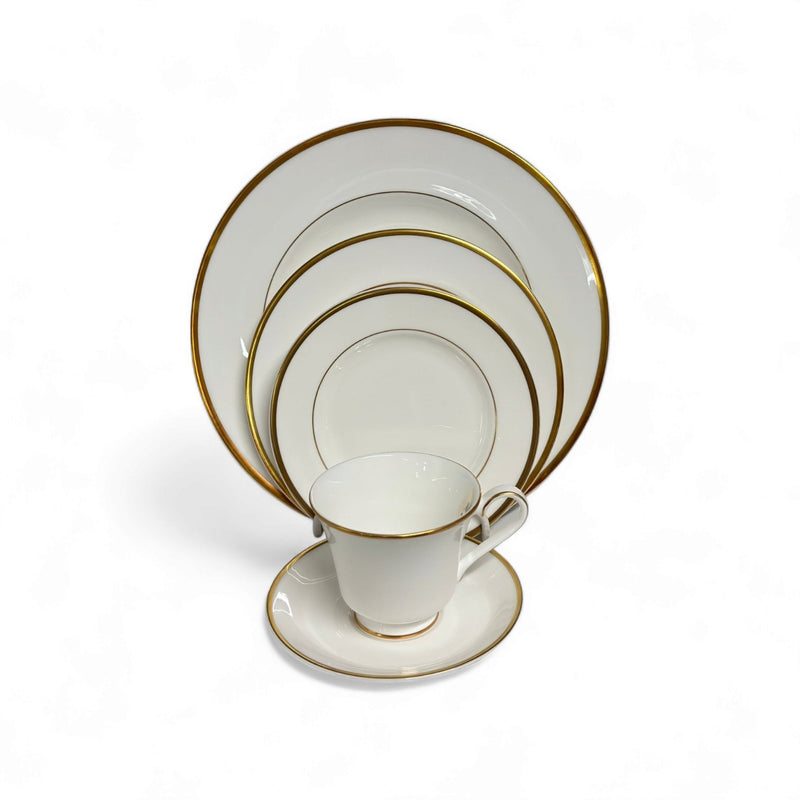 Royal Doulton Royal Doulton Alice - 5 Piece Place Settings   
