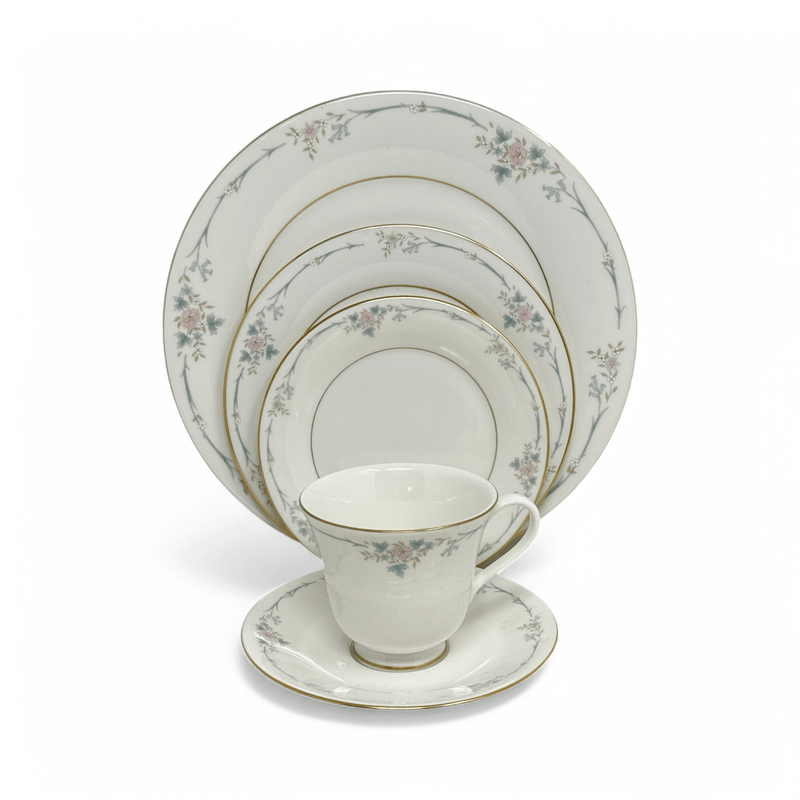 Royal Doulton Royal Doulton Classique Vogue - 5 Piece Place Setting