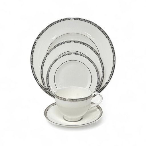 Royal Doulton Royal Doulton Dryden - 5 Piece Place Setting
