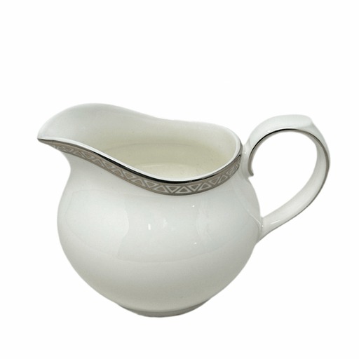Royal Doulton Royal Doulton Dryden Creamer