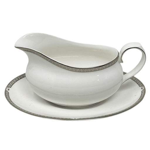 Royal Doulton Royal Doulton Dryden Gravy Boat & Stand