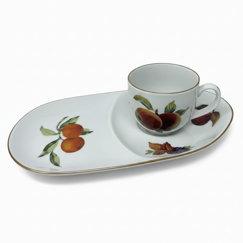 Royal Worcester Royal Worcester Evesham Gold Breakfast Cup & Snack Plate Set