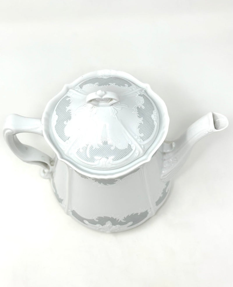 Tirschenreuth TIRSCHENREUTH BARONESSE BAVARIA TEAPOT   