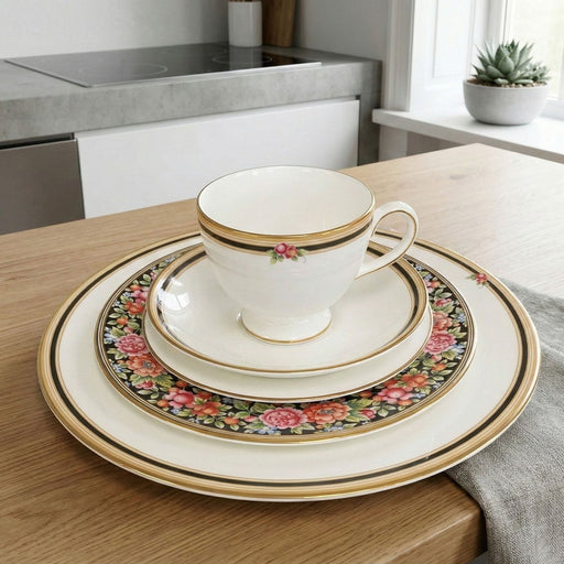 Wedgwood Wedgwood Clio - 5 Piece Place Setting