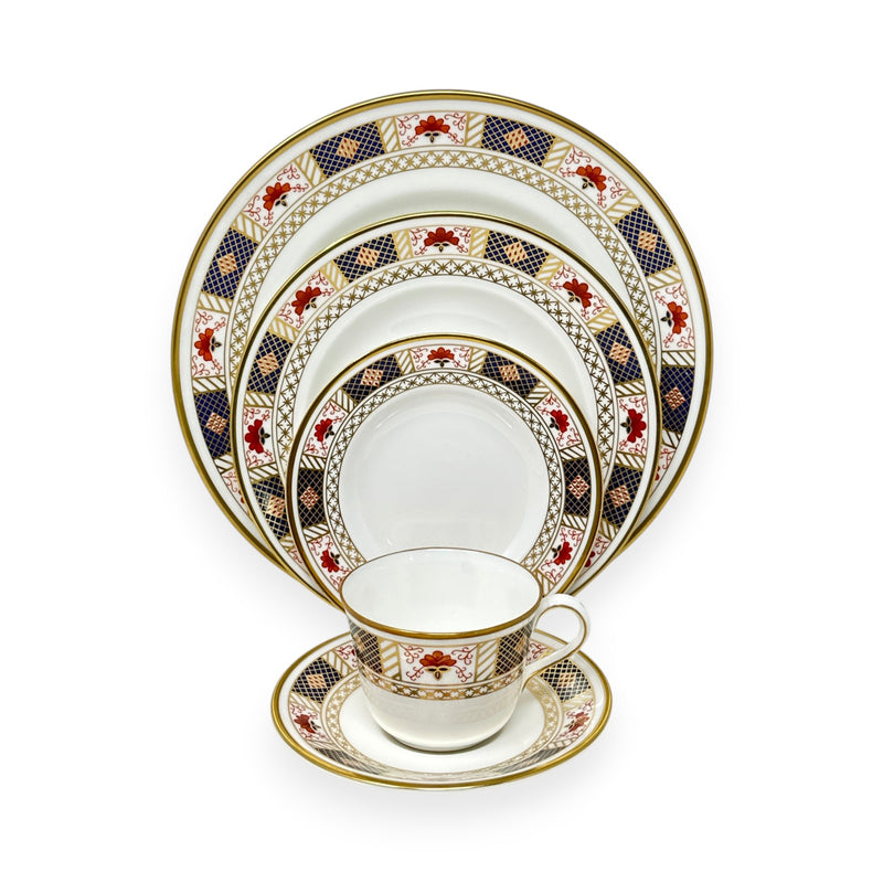 Royal Crown Royal Crown Derby Border - 5 Piece Place Setting