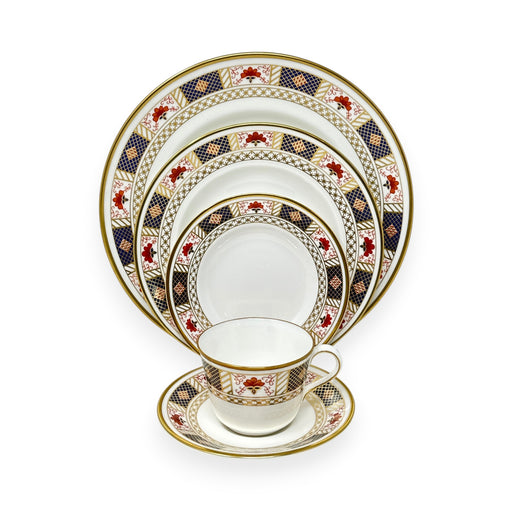 Royal Crown Royal Crown Derby Border - 5 Piece Place Setting