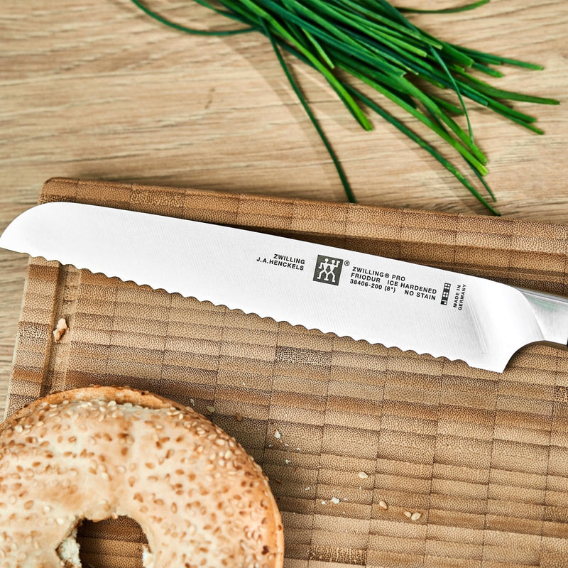 Zwilling Henckels Zwilling Pro 8" (20cm) Bread Knife