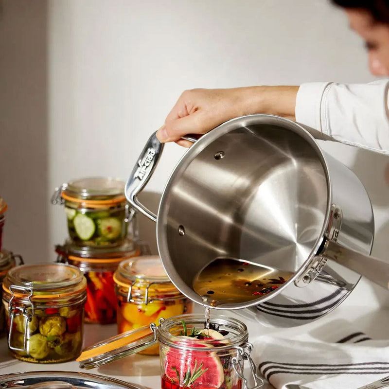 All-Clad All-Clad G5 Graphite Core Stainless Steel 5-ply Bonded 4qt (3.8L) Sauce Pan with Lid   