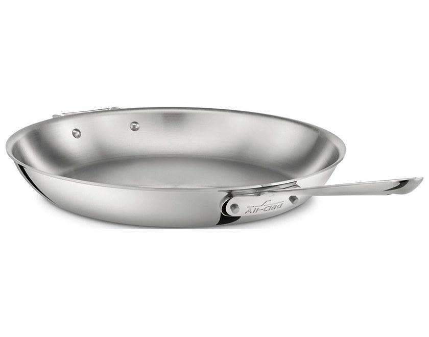 https://www.kitchensmart.ca/cdn/shop/products/fry-pans-and-skillets-all-clad-d3-stainless-steel-fry-pan-5.jpg?v=1623309975