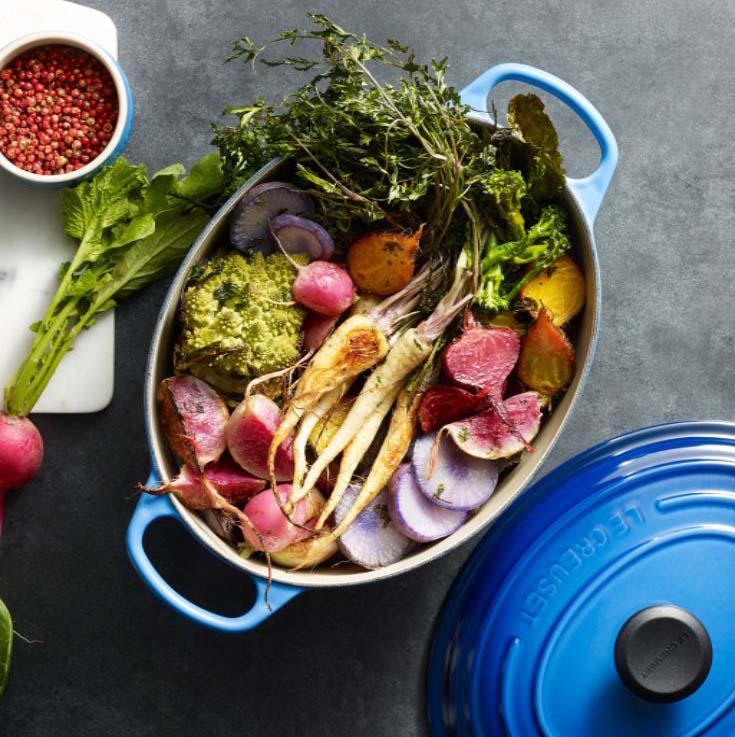 Le Creuset Le Creuset Signature Cast Iron 4.7 QT (4.5L) Oval French Oven   