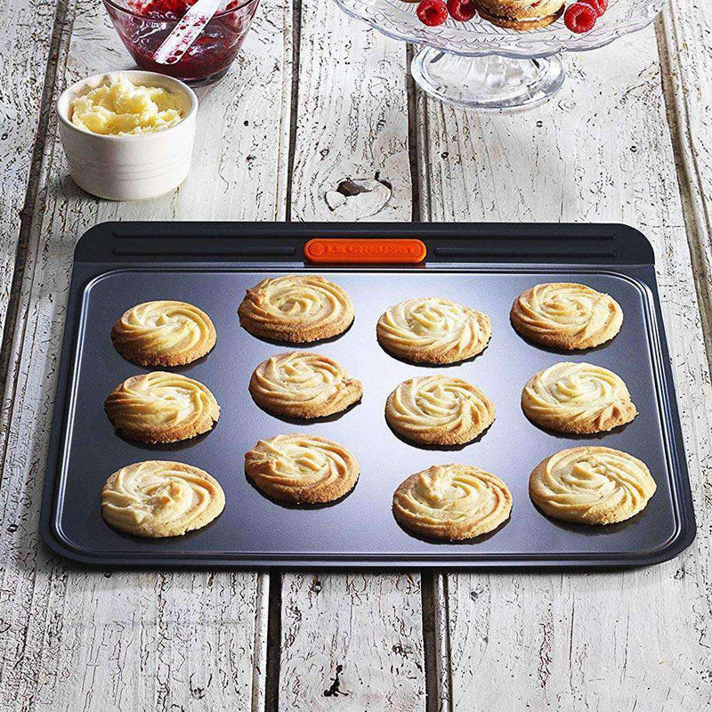 Le Creuset Le Creuset Toughened Nonstick Cookie Sheet Black   
