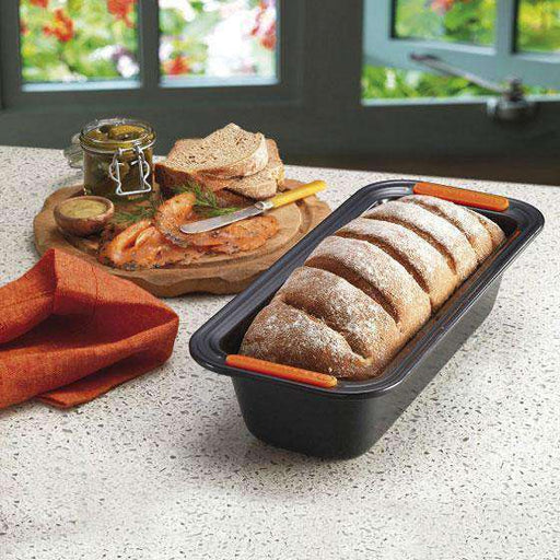 Le Creuset Toughened Non-Stick Loaf Tin - Kitchen Smart