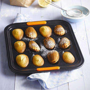 Le Creuset Le Creuset Toughened Nonstick Madeleine Pan   