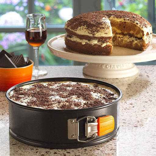 Le Creuset Toughened Non-Stick Springform Round Cake Pan - Kitchen Smart