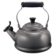 Le Creuset Le Creuset Whistling Kettle - Classic Oyster  