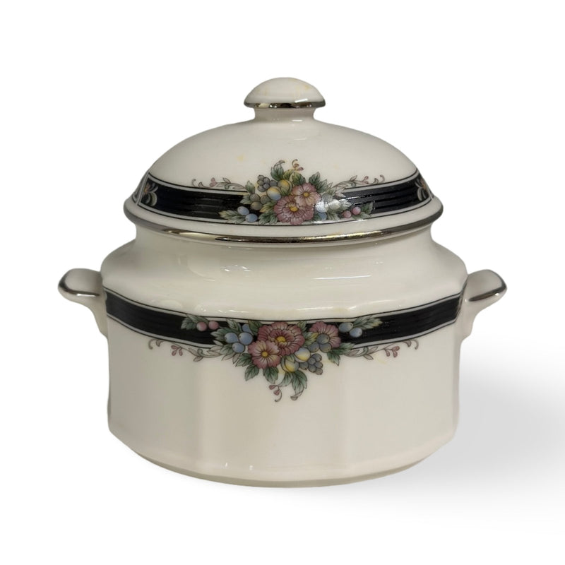 Noritake Noritake Afton Covered Vegetable Bowl