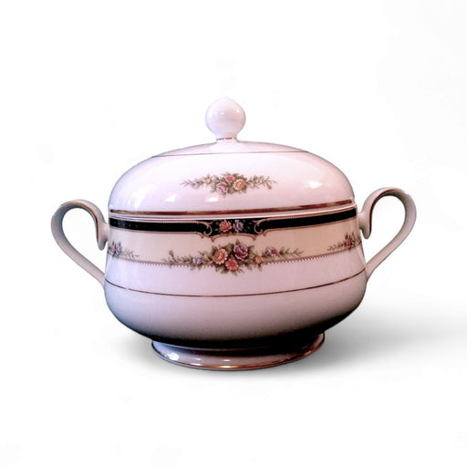 Noritake Noritake Darnell Covered Vegetable Bowl   