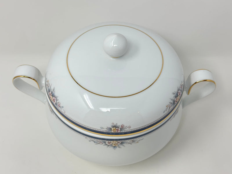 Noritake Noritake Ontario Covered Vegetable Bowl   