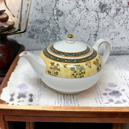 Wedgwood India Teapot - Kitchen Smart